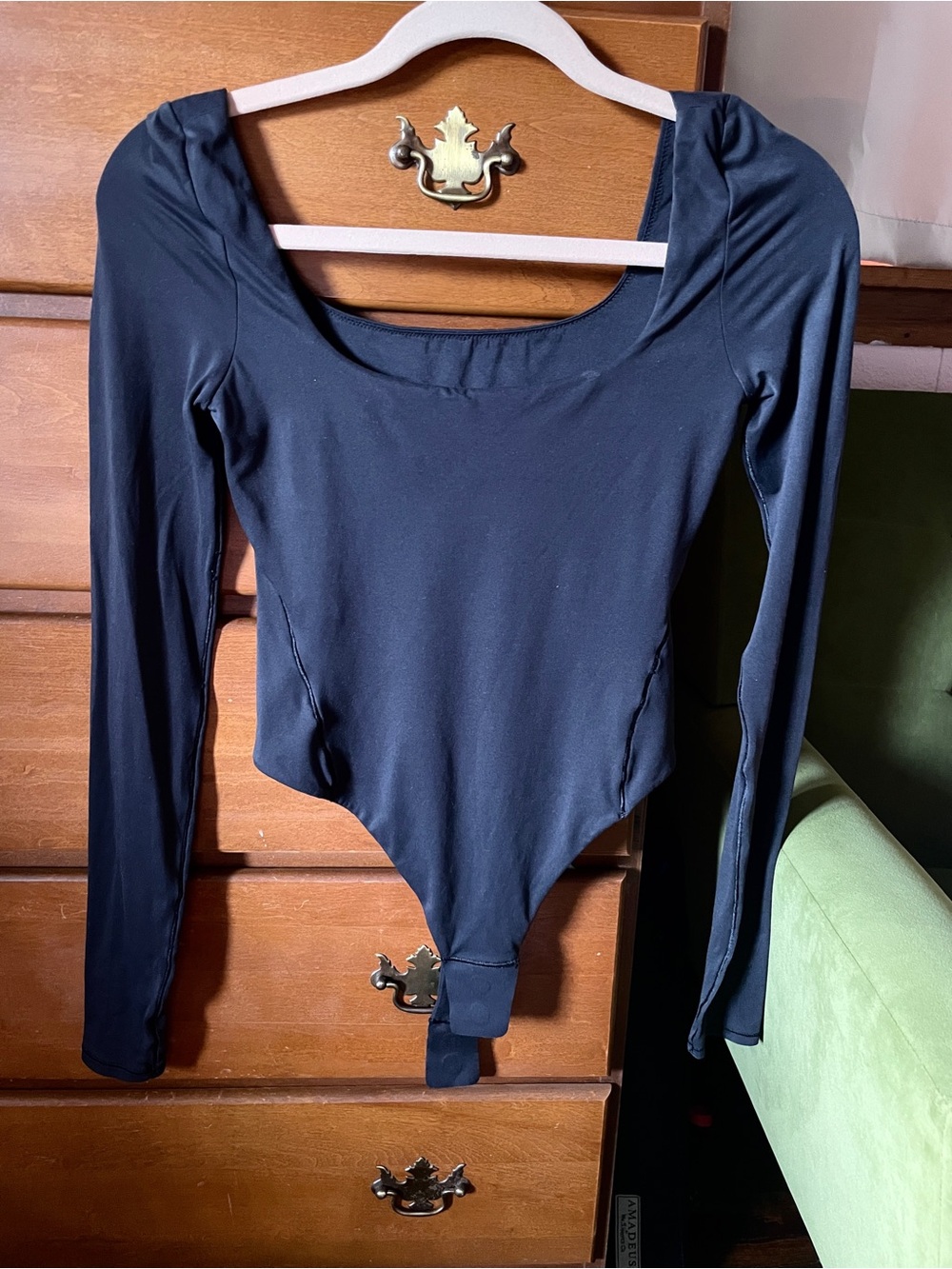 Lululemon Wundermost square neck long sleeve bodysuit small black